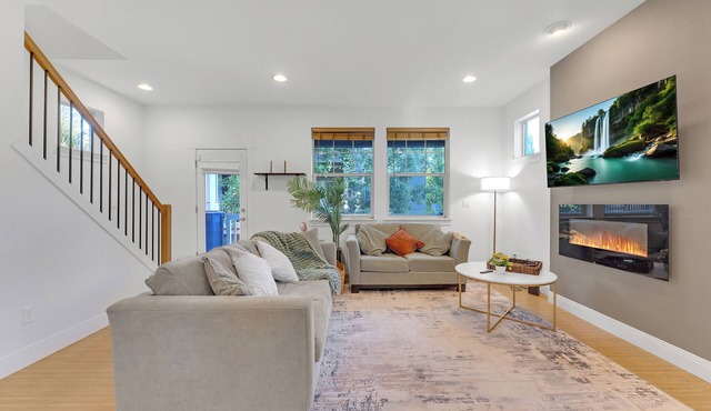 Sunny Getaway on Compass Dr #42468