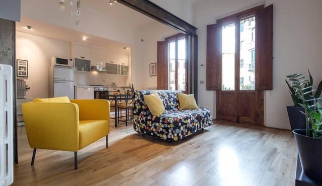 Sunny Open Space with Terrace close to EUI with free street parking nearby!