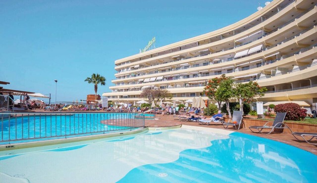 Sunny Studio in the luxury complex Santa Maria