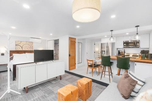 Sunnyside Studio on Green Lake
