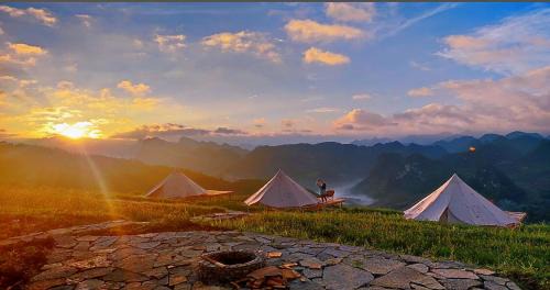 Sunrise Camping Lung Cu - Ha Giang