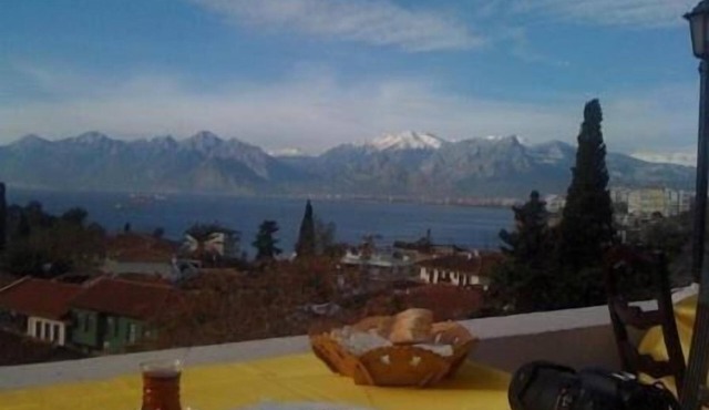Sunrise Hotel