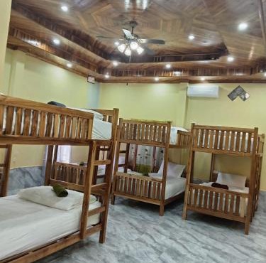 Sunset Backpackers Hostel