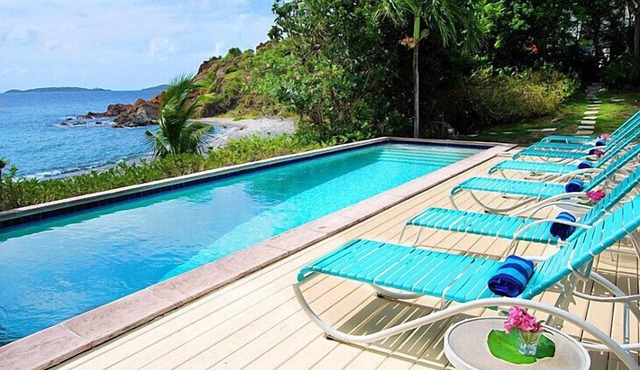 Sunset Beach: Beachfront Villa! Pool! Hot Tub!