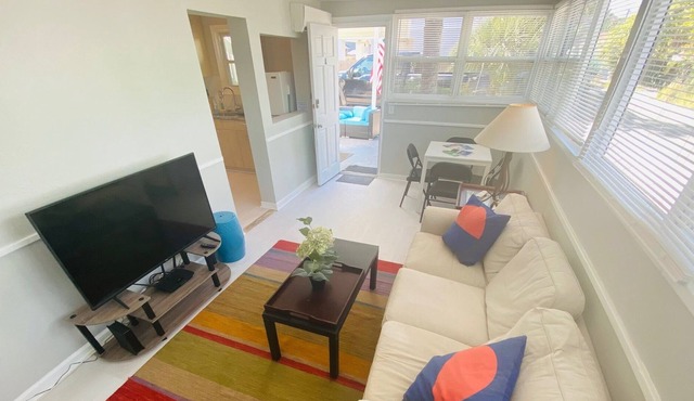 Sunset Beach Treasure Island 3/2 Wi-fi Parking AB