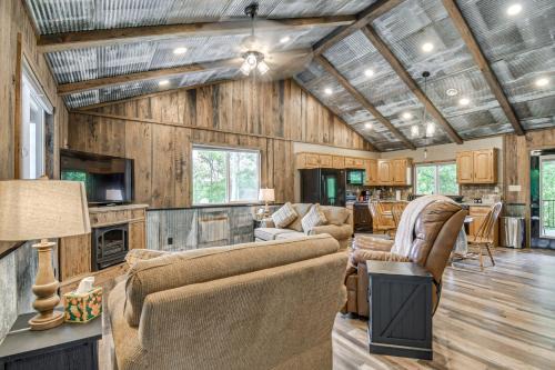 Sunset Climb & Hike: Red River Gorge Cabin w/Deck