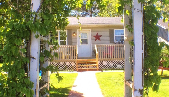 Sunset Cottage #2 near beaches, golfing, trails, shopping and local attractions!