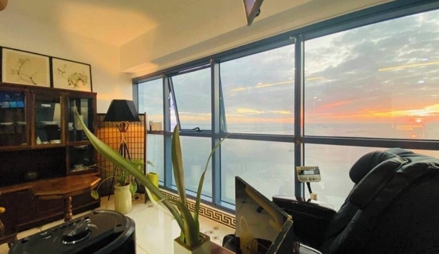 Sunset Embassy Apartments