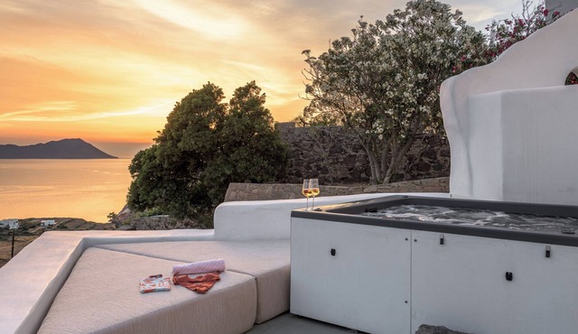 Sunset Plaka