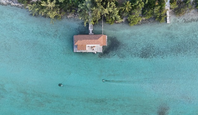 Sunset Point Houseboat, a gem of a place