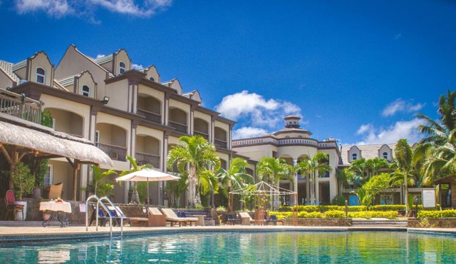 Sunset Reef Resort & Spa