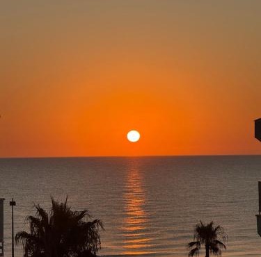 SUNSET RELAX ll LARGE TERRACE - BRAND NEW MIRAMAR BEACH