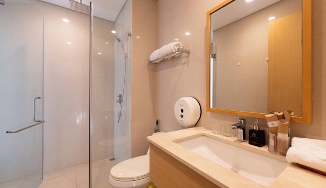 Sunset romantic 2 BR AP balcony ocean view | Private beach