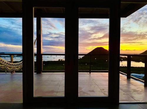 Sunset Sol - 3 Bedroom Breathtaking Ocean Views near Hermitage Bay