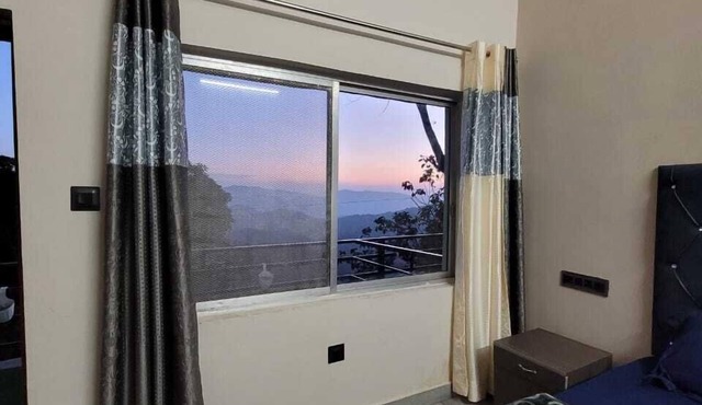 Sunset View Point Homestay