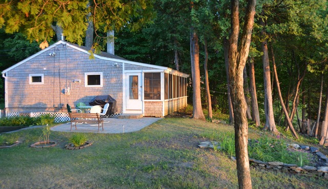 Sunset views and Private Beach on Lake Champlain