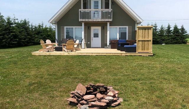 Sunset Views Vacation Home - Hottub