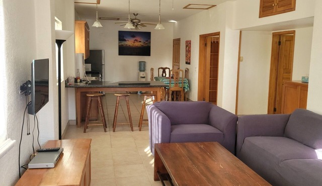 Sunset Waves – 2BR Condo in Sunset Villas West End