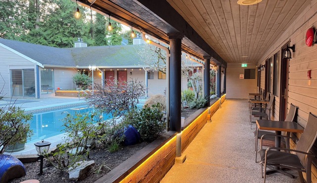 Sunshine Lodge