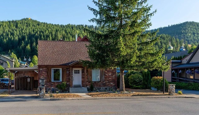 Sunshine On Bunker - 3min Walk to Gondola - Historic Miner Home – Dog Friendly