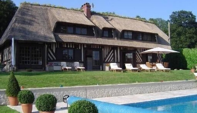 Superb Villa with pool, near Deauville former cider mill