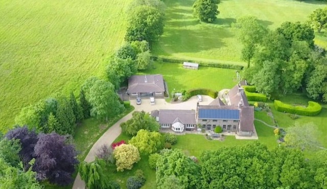 Super 2000sq ft Self-Contained Guest House