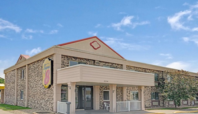 Super 8 by Wyndham Monticello