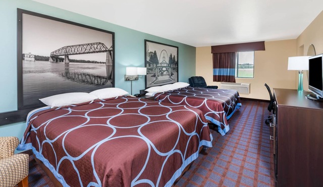 Super 8 by Wyndham Okawville