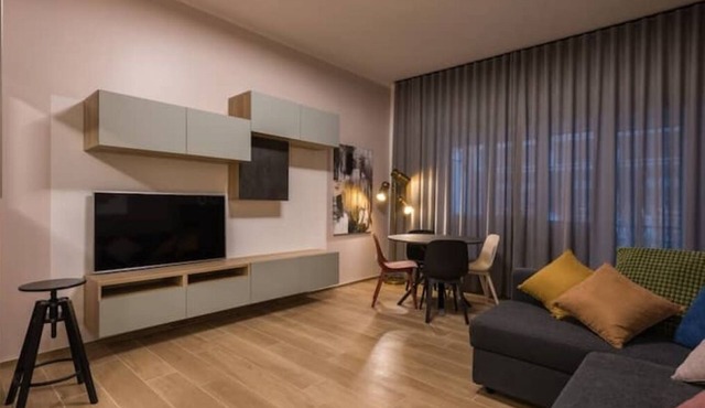 Super comfortable apartment in a vibrant, amenity-rich neighborhood