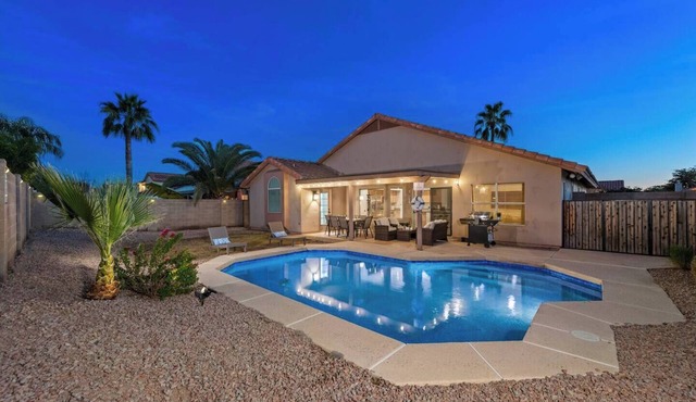 SUPER COMFY HOME! with Private Heated Pool