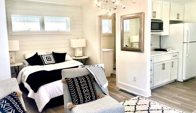 Super cute, modern studio in Fruit & Nut, a true sanctuary by the Bay.