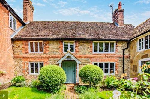 Super Host Large Luxury Cottage South Downs Park