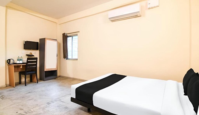 Super Hotel O Profulla Devi Guest House