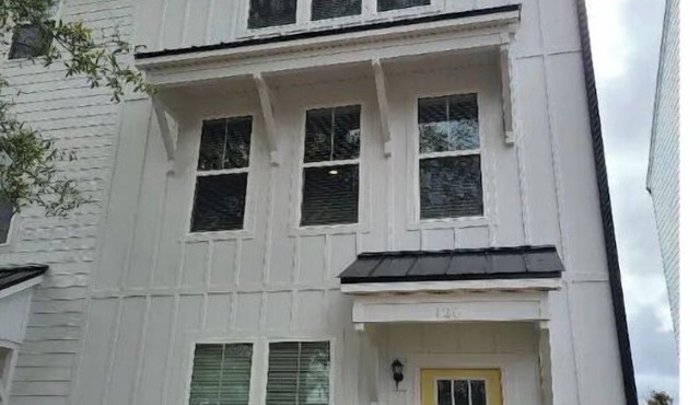 Super Nice Townhome - Overlook at Lecompte- NEW on VRBO - Super host on Air B!