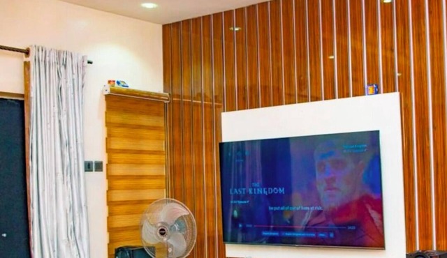 Superb 2-BR Duplex With 24HRS Pwr + Unlimited WiFi