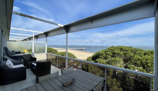 Superb 2BR in Central Arcachon with Parking and Wifi