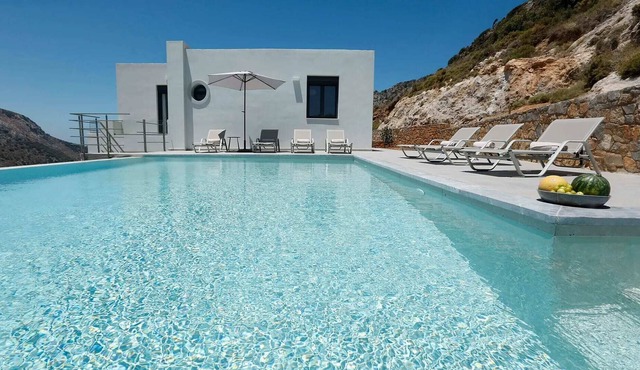 Superb 5BR Villa Perfect View at Crete