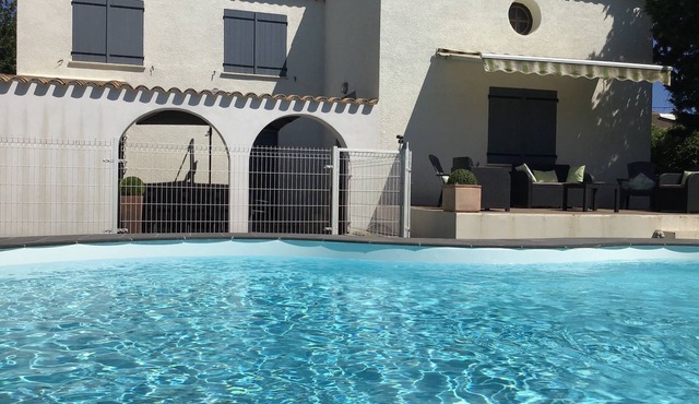 Superb air-conditioned villa with pool 10 minutes from the beaches of Agde and Marseillan