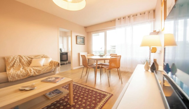Superb bright apartment with balcony 74m2 with 2 bedrooms centerAmiens