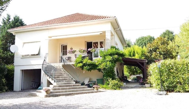 Superb contemporary 2 bed villa +private pool