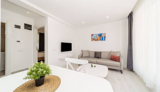 Superb Flat Close to Duden Waterfall in Muratpasa