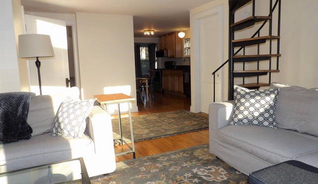 Superb location, Updated Apartment with Lake View