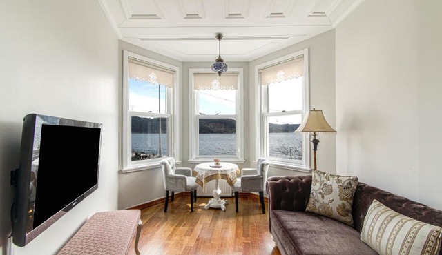 Superb Mansion with Bosphorus View in Sarıyer
