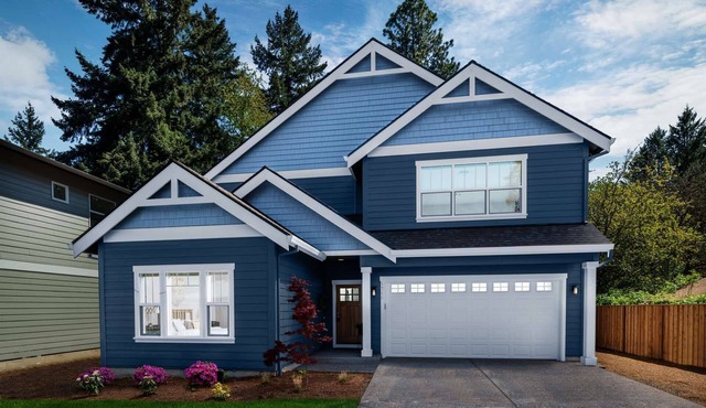 Superb New Construction, Pet Friendly, Hot Tub, Ping Pong, Near TopGolf, Under 15 Miles to Portland