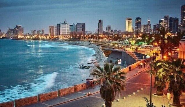 Superb Suite Great Balcony at Tel Aviv