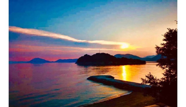 Superb view! Completely chartered villa by the sea. You can spend time completely privately with your loved ones! Villa Chillon