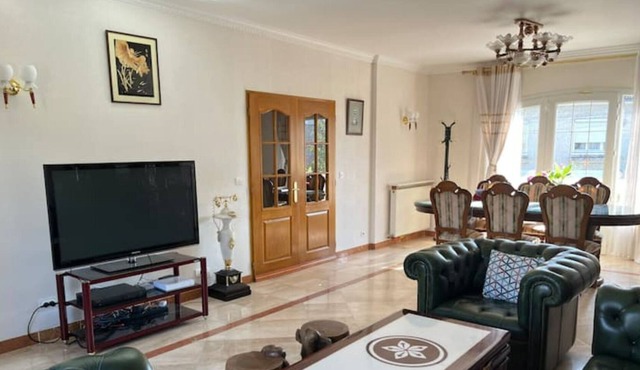Superbe Maison 5 Chambres Pour 9P- 20min de Paris