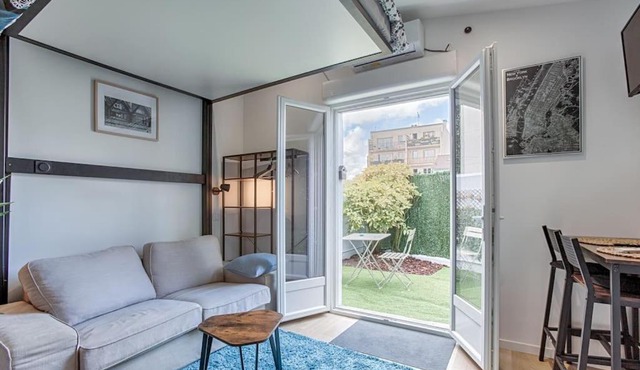 Superbe Studio avec Jardin Privé