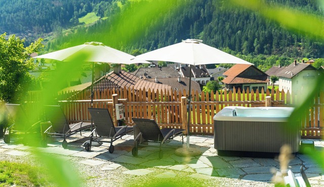 Superior Apartment - Dein Feriendomizil im Pustertal mit Kleinem Open Air Spa!