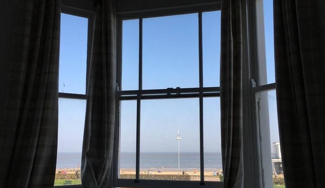 Superior Apartment with Sea View - Moray Seaview at Moray Beachside Apartments